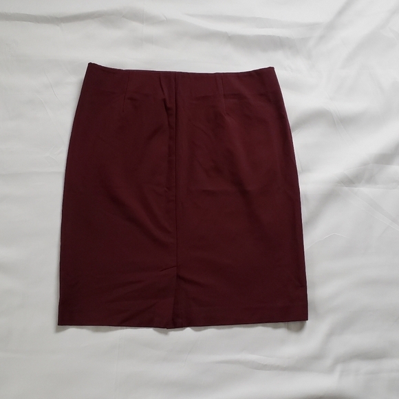 J. Jill Pointe Pull On Burgundy Maroon Purple Skirt Size Medium - Picture 3 of 7